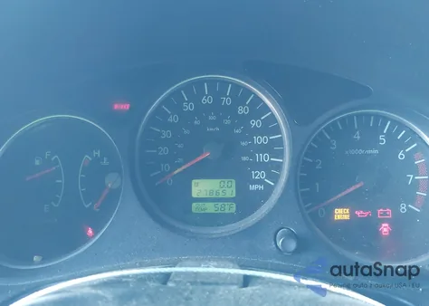 2005 Subaru Forester 2.5X z USA, uszkodzony, nr VIN JF1SG63655G722057